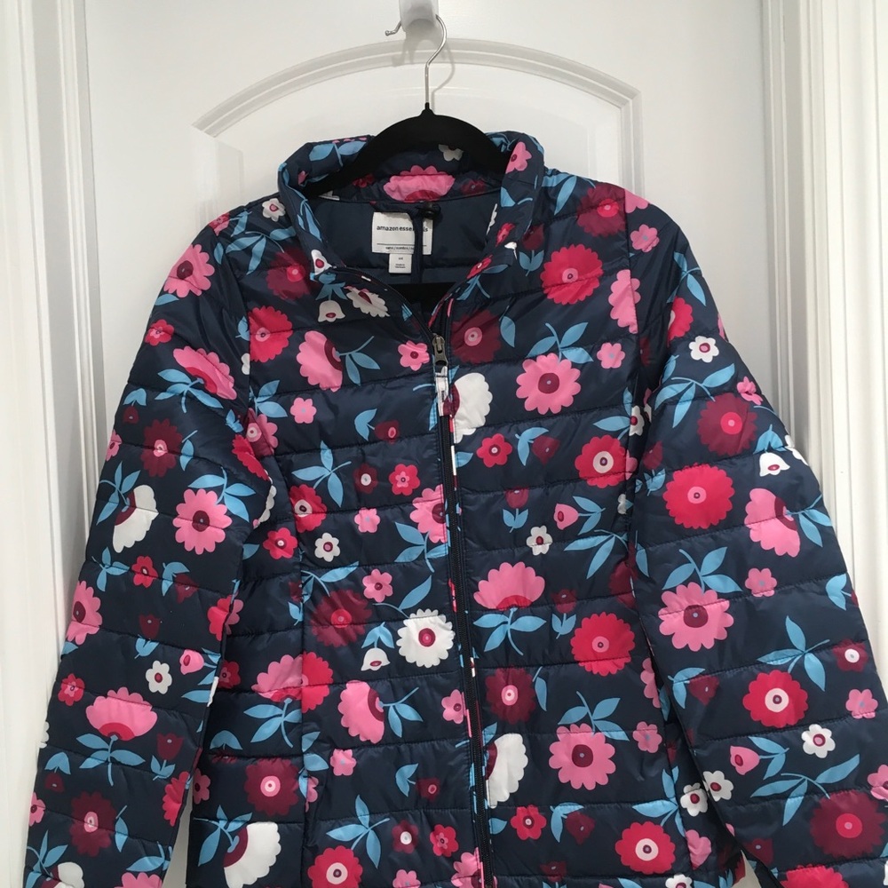Amazon Essentials Kids Floral Puffer Jacket - Pink, Blue, and White
